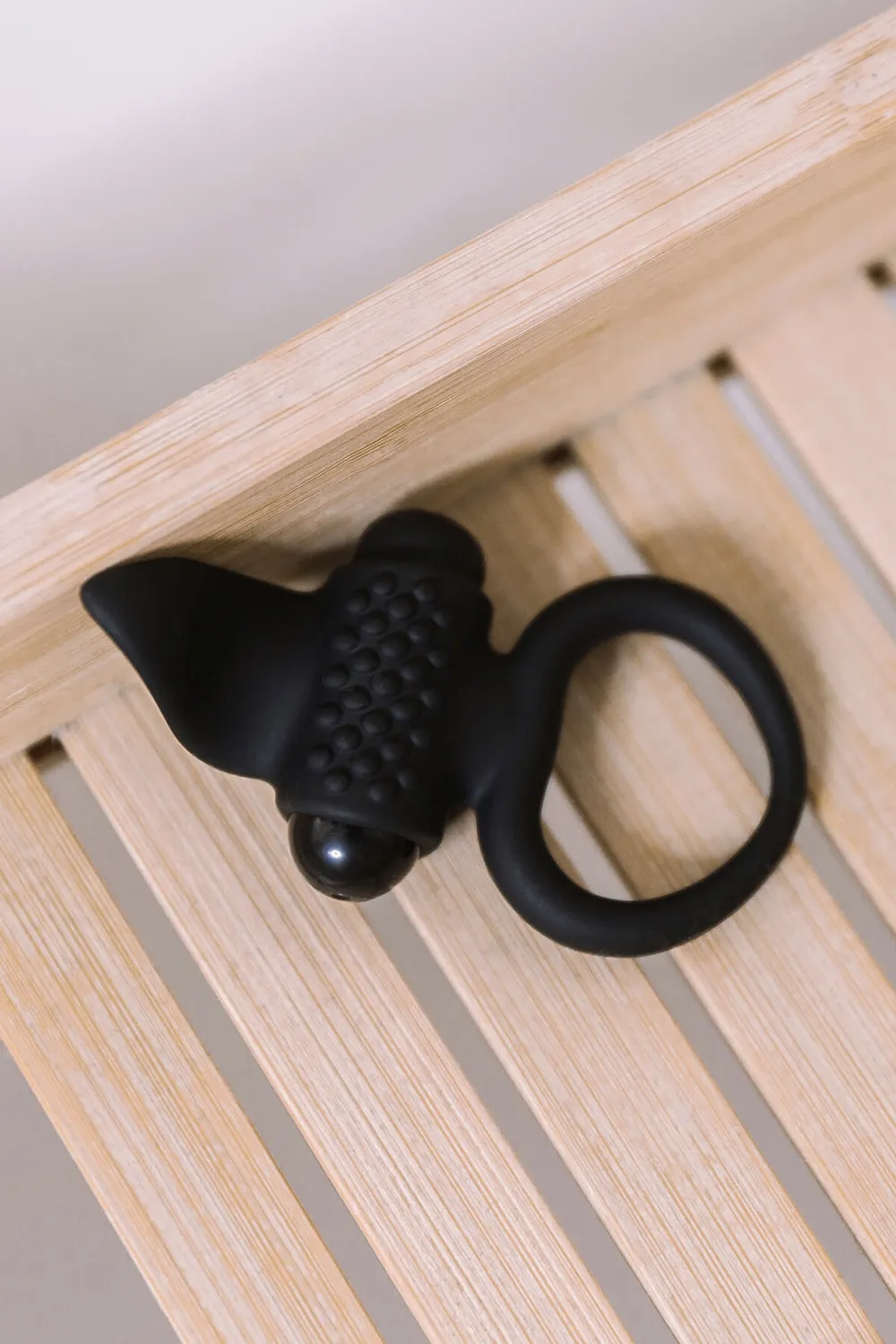 Adrien Lastic Lingus Black penisring vibrerend tong