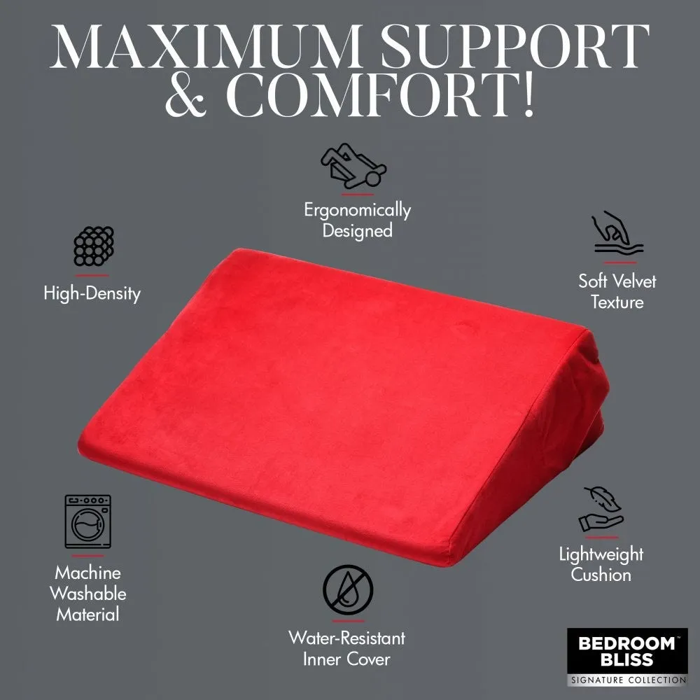 Bedroom Bliss Love Cushion wigkussen rood klein stevig